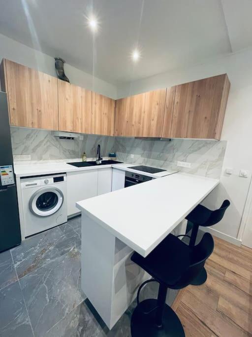 סן-דני Charmant Appartement Americain מראה חיצוני תמונה