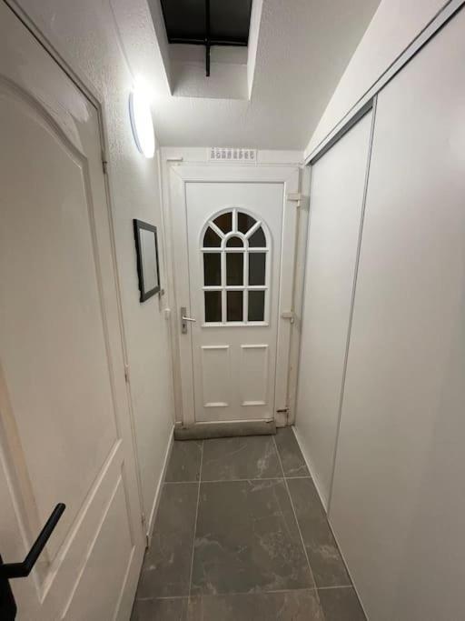 סן-דני Charmant Appartement Americain מראה חיצוני תמונה